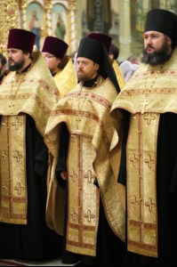 Митрополит Лонгин совершил Великую Рождественскую вечерню в Покровском храме Саратова