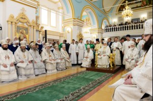 Митрополит Лонгин сослужил Святейшему Патриарху Кириллу на Божественной литургии в Спасо-Вознесенском соборе г.Ульяновска