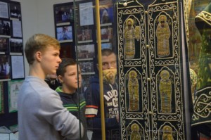 Воспитанники «Патриота» узнали, как живут и чему учатся саратовские семинаристы