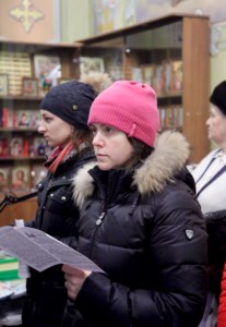 Всенощное бдение в храме в честь Покрова Пресвятой Богородицы г.Саратова