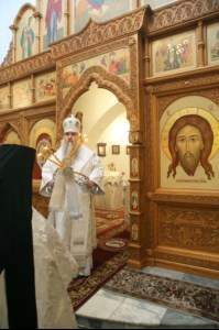 Божественная литургия и панихида в храме во имя святителя и чудотворца Николая на Елшанском кладбище г. Саратова