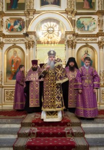 Всенощное бдение в храме в честь Покрова Пресвятой Богородицы г.Саратова