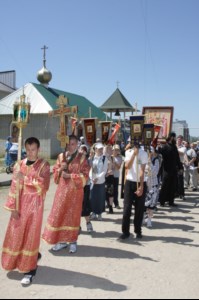 Божественная литургия в храме во имя святого великомученика Георгия Победоносца микрорайона Солнечный города Саратова
