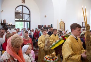 Божественная литургия в храме во имя святителя Луки (Войно-Ясенецкого), исповедника, при 3-й городской клинической больнице г. Саратова