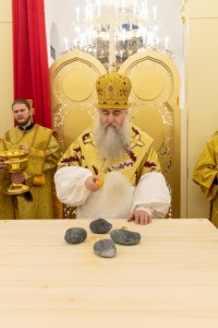 Великое освящение храма во имя святителя Спиридона Тримифунтского г. Саратова и первая Божественная литургия в новоосвященном храме