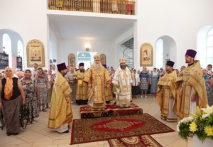 Божественная литургия в храме святых первоверховных апостолов Петра и Павла г. Красноармейска
