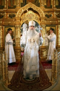 Крещальная литургия в Свято-Троицком соборе Саратова