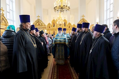 Божественная литургия в храме в честь Казанской иконы Божией Матери г. Саратова