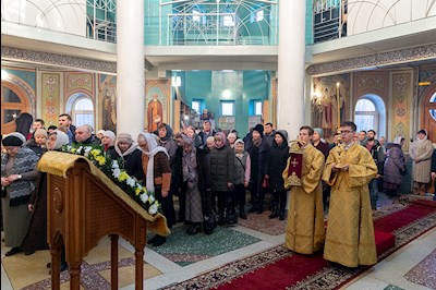Божественная литургия в храме Всех святых, в земле Русской просиявших, г. Саратова