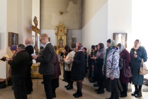 Великое повечерие с чтением канона преподобного Андрея Критского в Свято-Троицком кафедральном соборе г. Вольска