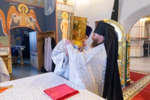 Божественная литургия в Свято-Никольском мужском монастыре г. Саратова