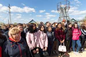 Митрополит Лонгин освятил колокола Свято-Никольского храма села Октябрьский Городок