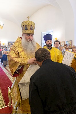 Божественная литургия в храме во имя святителя Николая Японского г. Саратова