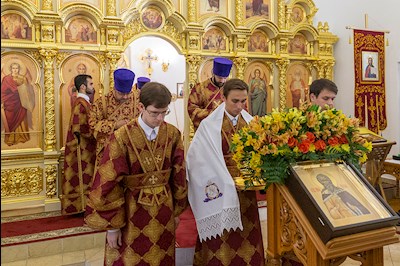 Божественная литургия в храме во имя пророка Божия Илии на Ильинской площади г. Саратова