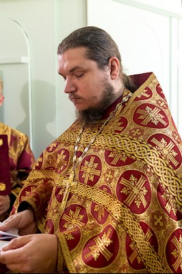 Божественная литургия в храме во имя великомученика и целителя Пантелеимона г. Саратова