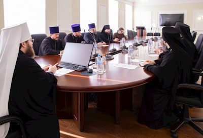 Митрополит Игнатий провел рабочее совещание, посвященное вопросам практики совершения богослужений и таинств