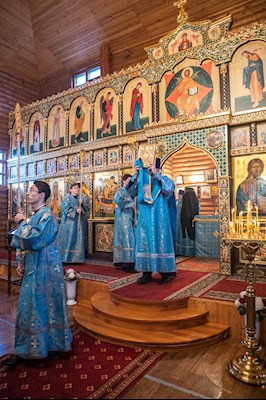 Митрополит Игнатий совершил Божественную литургию в храме в честь Сретения Господня г. Саратова