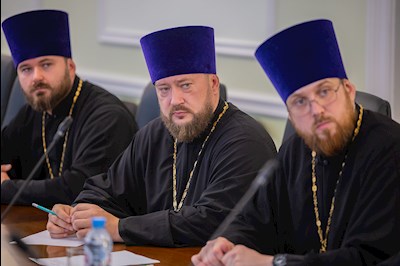 Митрополит Игнатий возглавил работу заседания Епархиального совета