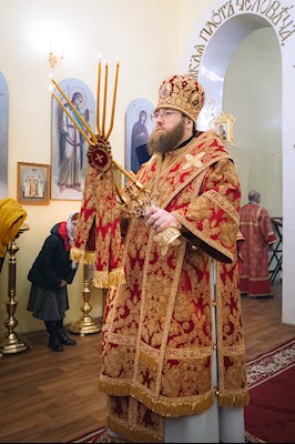 Митрополит Игнатий совершил Божественную литургию в храме святых мучениц Веры, Надежды, Любови и матери их Софии поселка Светлый