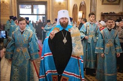 Митрополит Игнатий возглавил соборное архиерейское богослужение в Свято-Троицком кафедральном соборе г. Покровска (Энгельса)