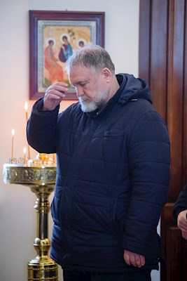 Митрополит Игнатий совершил Божественную литургию в Трехсвятительском храме г. Саратова