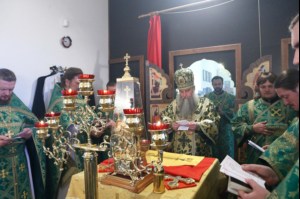 Божественная литургия в храме во имя преподобного Сергия Радонежского поселок Юбилейный г.Саратова