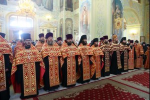 Великая Пасхальная вечерня в Покровском храме Саратова