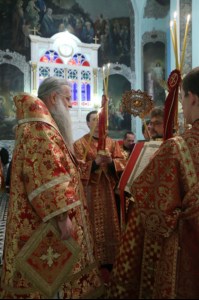 Всенощное бдение в Духосошественском кафедральном соборе Саратова