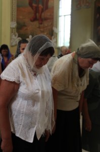 Всенощное бдение в храме в честь Покрова Пресвятой Богородицы города Саратова