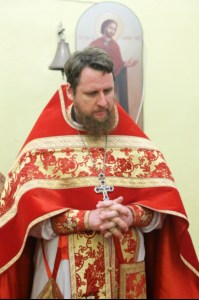 Божественная литургия в храме во имя мучениц Веры, Надежды, Любови и матери их Софии поселка Светлый Татищевского района