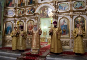 Всенощное бдение в храме в честь Покрова Пресвятой Богородицы г. Саратова
