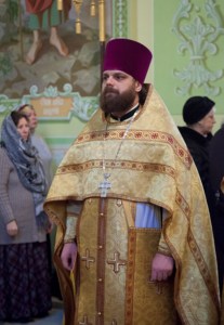 Божественная литургия в храме в честь Покрова Пресвятой Богородицы г. Саратова
