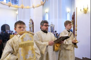 Божественная литургия в храме во имя святого великомученика Георгия Победоносца города Саратова