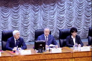 Митрополит Лонгин принял участие в расширенном заседании областного Правительства