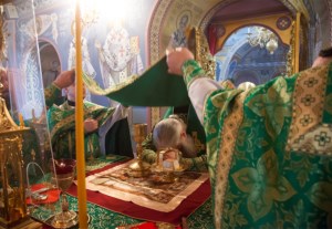 Божественная литургия в Свято-Троицком кафедральном соборе г.Саратова