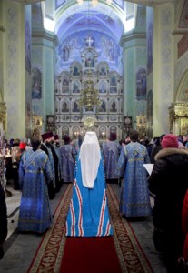 Всенощное бдение в храме в честь Покрова Пресвятой Богородицы г.Саратова