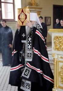 Царские часы на Архиерейском подворье — храме во имя святого апостола и евангелиста Иоанна Богослова при Саратовской православной духовной семинарии
