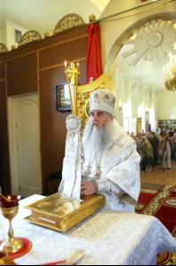 Божественная литургия и панихида на Архиерейском подворье – храме во имя преподобного Серафима Саровского г.Саратова