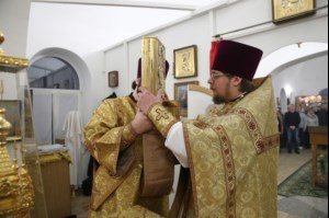 Божественная литургия в храме в честь Благовещения Пресвятой Богородицы г.Саратова