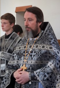 Литургия Преждеосвященных Даров, малое повечерие, утреня и первый час на Архиерейском подворье — храме во имя святых равноапостольных Кирилла и Мефодия при СГУ