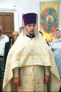 Божественная литургия в храме в честь Покрова Пресвятой Богородицы р.п. Новые Бурасы
