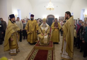 Божественная литургия в храме во имя святителя Николая Японского г. Саратова