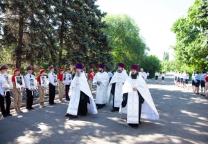В День памяти и скорби на Воскресенском кладбище Саратова совершена заупокойная лития