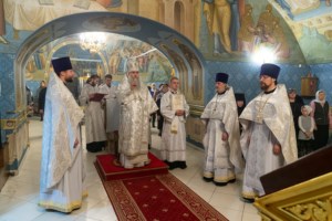 Митрополит Лонгин совершил чин Великого освящения воды