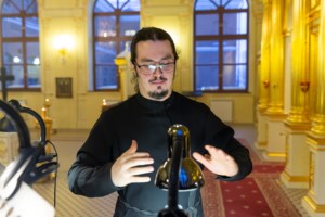 Царские часы и Изобразительны на Архиерейском подворье — в храме во имя святого апостола и евангелиста Иоанна Богослова при Саратовской православной духовной семинарии г. Саратова