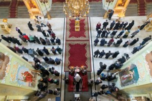 Великое повечерие с чтением канона преподобного Андрея Критского в храме Покрова Пресвятой Богородицы г. Саратова