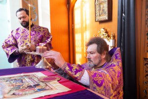 Литургия Преждеосвященных Даров в храме в честь Сошествия Святого Духа г. Саратова