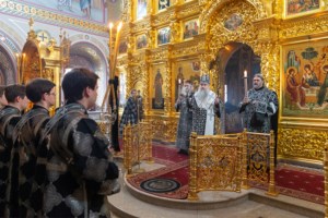 Пассия в Свято-Троицком кафедральном соборе г. Саратова