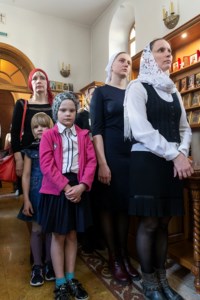 Литургия Преждеосвященных Даров, малое повечерие и утреня Великого Четвертка на Архиерейском подворье — в храме во имя святых равноапостольных Мефодия и Кирилла при СГУ