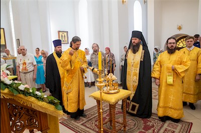 Всенощное бдение в Княже-Владимирском храме Саратова